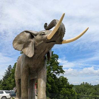 Jumbo the Elephant Memorial - Jumbo the Elephant Memorial, Saint Thomas Ontario - Landmarks & Historical Buildings Near Me - St. Thomas, Ontario Jumbo the Elephant Memorial - Jumbo the Elephant Memorial, Saint Thomas Ontario - Landmarks & Historical Buildings Near Me - St. Thomas, Ontario
