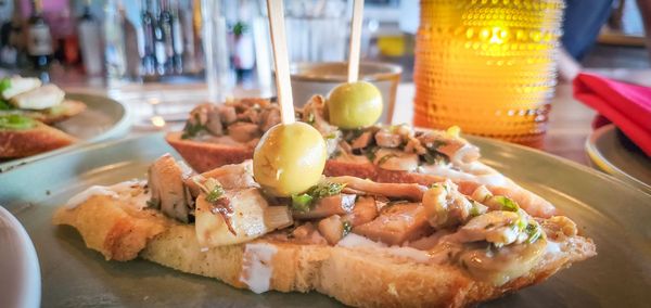 Unidos Restaurant & Wine Bar by null