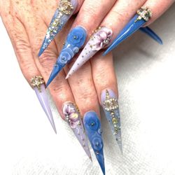 The World Nails Spa