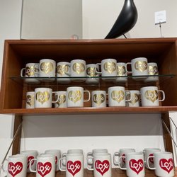 Design Warehouse - Cute mugs