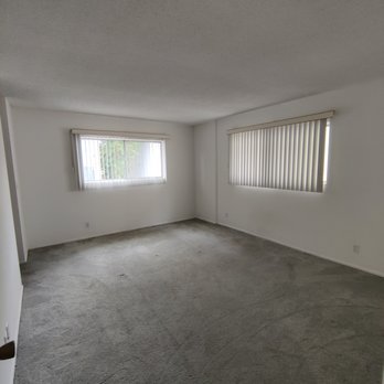LA's Best Property Management - Another picture of what they described to be an "unsalvageable" carpet... - Property Management Near Me - Santa Monica, California LA's Best Property Management - Another picture of what they described to be an "unsalvageable" carpet... - Property Management Near Me - Santa Monica, California