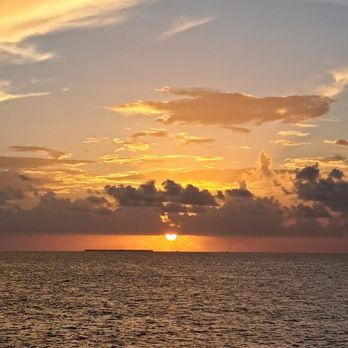Sunset Watersports Key West - Beautiful sunset - Parasailing Near Me - Key West, Florida Sunset Watersports Key West - Beautiful sunset - Parasailing Near Me - Key West, Florida