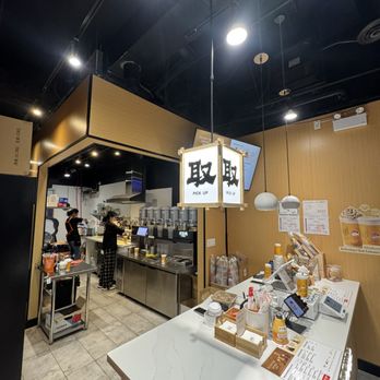 Chahalo - interior - Bubble Tea Near Me - Markham, Ontario