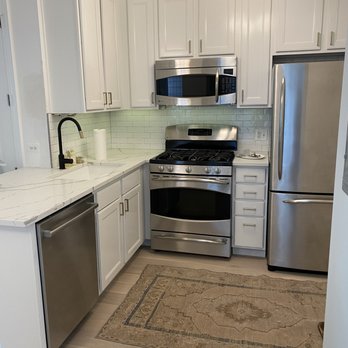 GMD Chicago - New Countertops - Countertop Installation Near Me - Schiller Park, Illinois GMD Chicago - New Countertops - Countertop Installation Near Me - Schiller Park, Illinois
