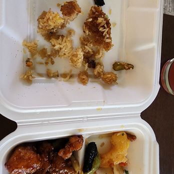 Panda Express - I ordered 2 items, shrimp n spicy chicken. - Chinese Near Me - Lake Elsinore, California
