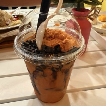 Wanyen Cafe - thai tea ice cream float - Desserts Near Me - Salt Lake City, Utah
