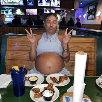 Gators Dockside - Waterford Lakes - All you can eat wings - Chicken Wings Near Me - Orlando, Florida Gators Dockside - Waterford Lakes - All you can eat wings - Chicken Wings Near Me - Orlando, Florida