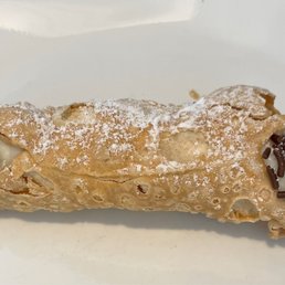 Cannoli with sprinkles, which I thought were chocolate chips. I've ever seen a cannoli with sprinkles. Cannoli with sprinkles, which I thought were chocolate chips. I've ever seen a cannoli with sprinkles.