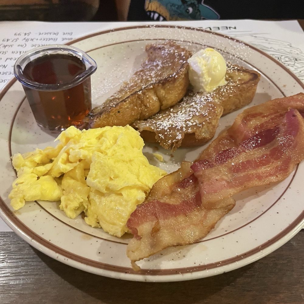Wagon Wheel Restaurant - Kids French toast plate - American Near Me - Needles, California