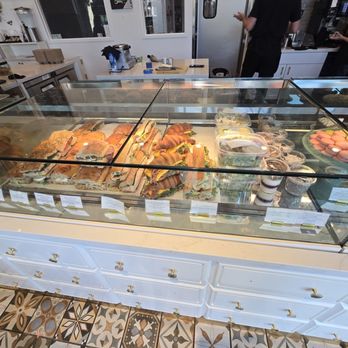 Honey Cup - Sandwiches - Coffee & Tea Near Me - Calabasas, California Honey Cup - Sandwiches - Coffee & Tea Near Me - Calabasas, California