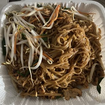 Phuket Thai Café - Takeout Pad Thai with Chicken - Thai Near Me - Honolulu, Hawaii