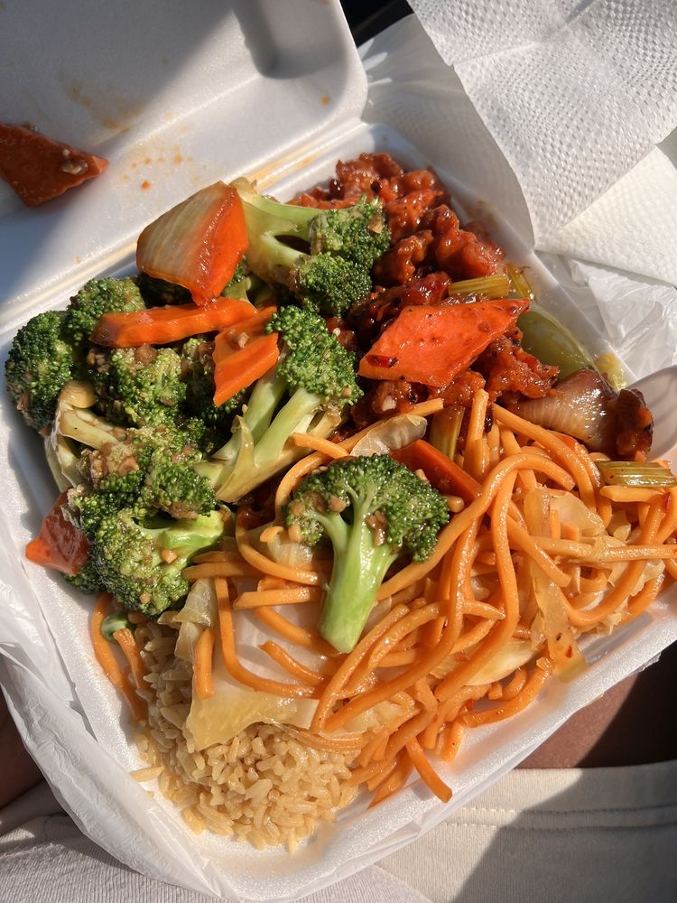 China Wok Logo