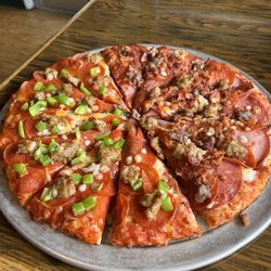 Oregon Coast Pizzeria - Meat lovers and granite.