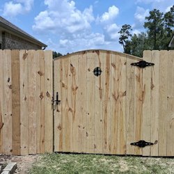 Mr. Fence of Florida - I asked for a decorative gate because I didn't want to look like everyone else on the street and they knocked my request out of the park!