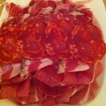 Tapasta - Ham sampler - variado de ebutidos y affetato - Italian Near Me - Vienna, 9