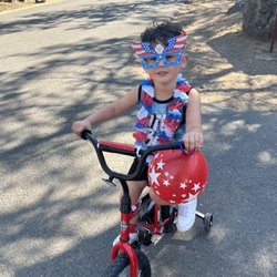 The Cove Palisades State Park - Memorial Day Parade