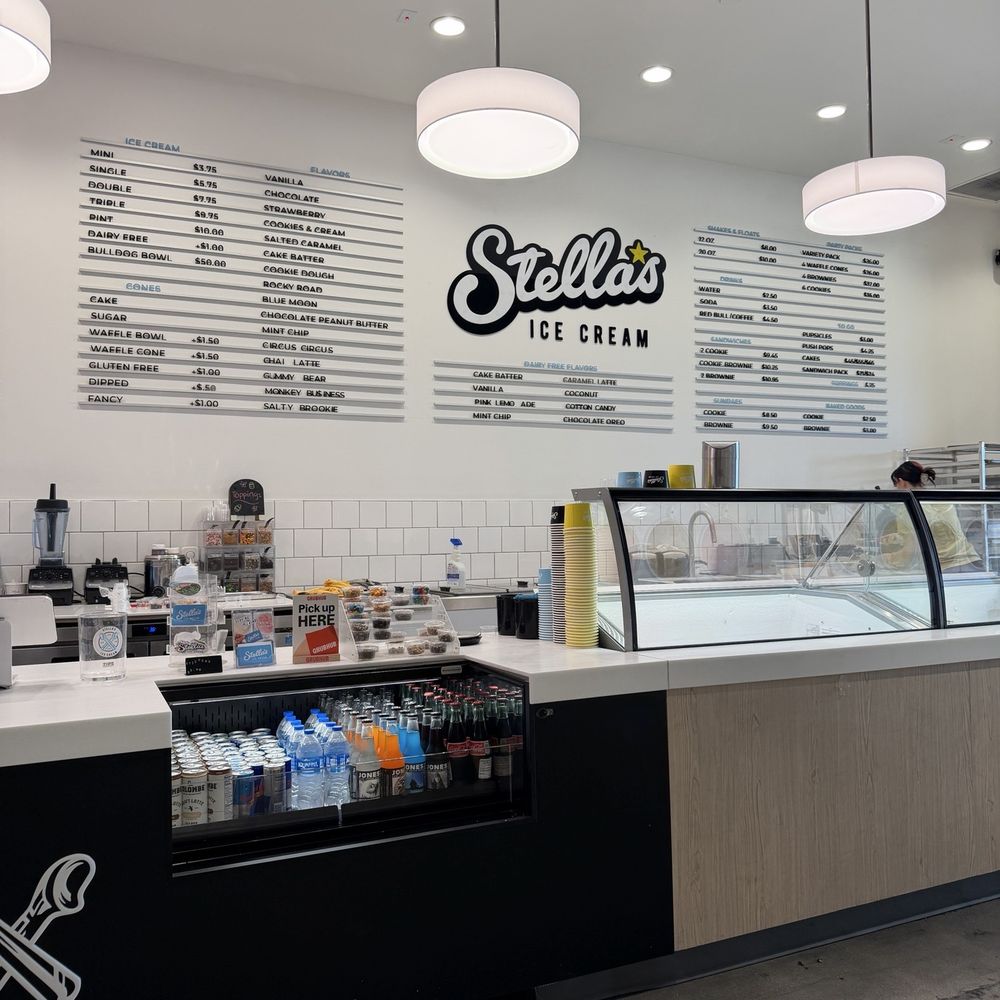 Stella's Ice Cream - Ahwatukee - Service counter - Ice Cream & Frozen Yogurt Near Me - Phoenix, Arizona Stella's Ice Cream - Ahwatukee - Service counter - Ice Cream & Frozen Yogurt Near Me - Phoenix, Arizona