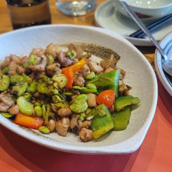 Noah's Kitchen - Chicken with mustard green - Asian Fusion Near Me - Brookline, Massachusetts
