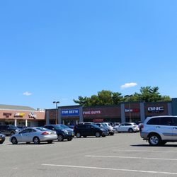 Georgetowne Shopping Center