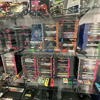 Baltimore Comic Con - Classic video games for sale - Comic Books Near Me - Baltimore, Maryland