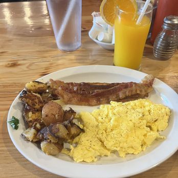 Honey's Farm Fresh - Bacon, Egg, Potatoes - American Near Me - Lewes, Delaware Honey's Farm Fresh - Bacon, Egg, Potatoes - American Near Me - Lewes, Delaware
