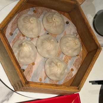 Cheli - Flushing - Pork Soup Dumplings - Shanghainese Near Me - Flushing, New York Cheli - Flushing - Pork Soup Dumplings - Shanghainese Near Me - Flushing, New York