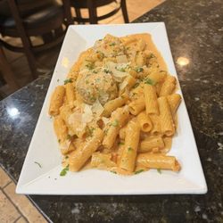 Anna's Brick Oven Pizza - Rigatoni Alla Vodka