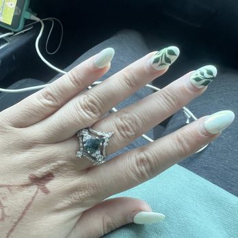 T Nails & Spa - Nail Salons Near Me - Enumclaw, Washington
