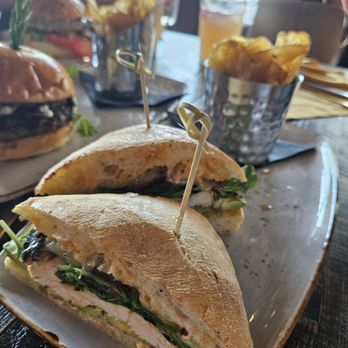 GRANVILLE - Chipotle chicken sandwich - New American Near Me - Pasadena, California