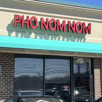 Pho Nom Nom - Small building & dining room. - Vietnamese Near Me - Rockville, Maryland
