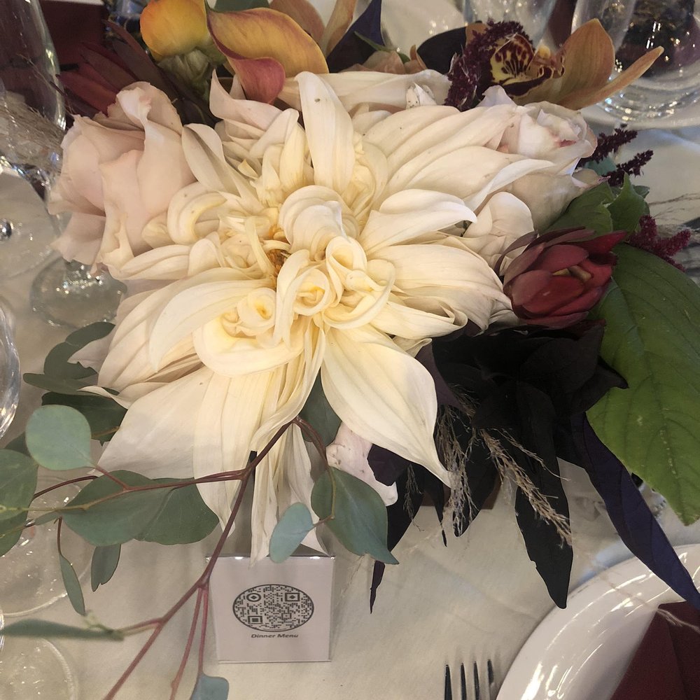 Bloomery Flower Studio - Wedding at Lake Valhalla Club (Montville, NJ) - Florists Near Me - Boonton, New Jersey Bloomery Flower Studio - Wedding at Lake Valhalla Club (Montville, NJ) - Florists Near Me - Boonton, New Jersey