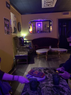 Tarbender's Lounge by null