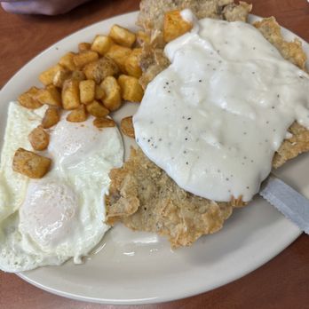 Bobbie's Southern Kitchen - Chicken Fried Steak & Eggs - American Near Me - San Antonio, Texas