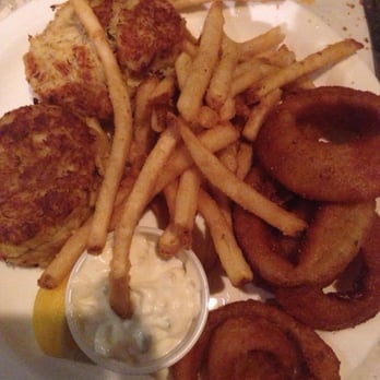 Quarterdeck - Crab cake entree with fries and onion rings - Seafood Near Me - Arlington, Virginia