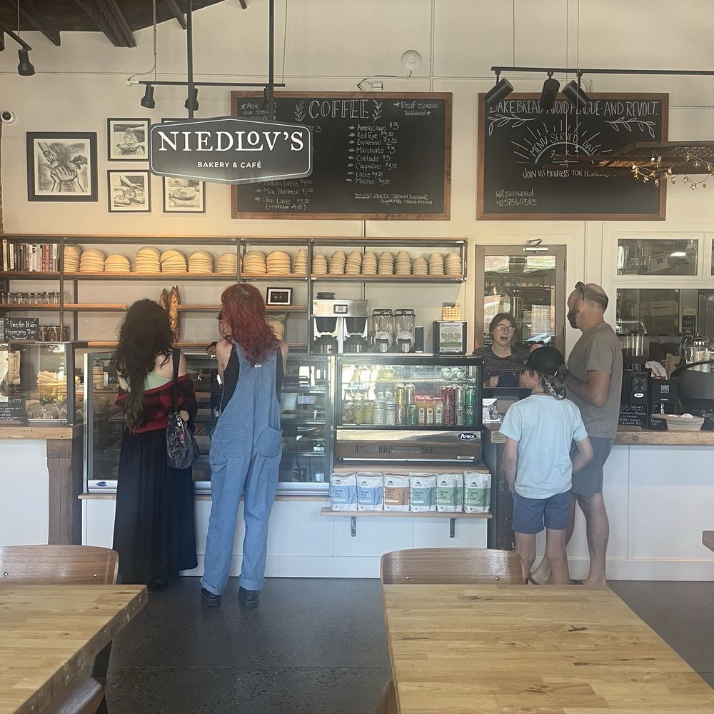 Niedlov's Bakery & Cafe - Inside the cafe - Bakeries Near Me - Chattanooga, Tennessee Niedlov's Bakery & Cafe - Inside the cafe - Bakeries Near Me - Chattanooga, Tennessee