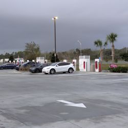 Tesla Supercharger - Tesla Supercharger, Buc-ee's, Daytona Beach