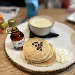 Young Cardinal Cafe - Kid's chocolate chip pancakes