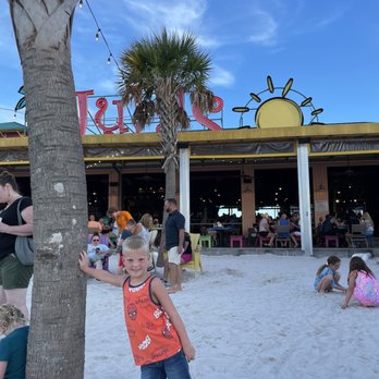 LuLu's Destin - Outdoor sand area - Seafood Near Me - Destin, Florida
