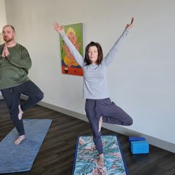 Sacred Space Yoga - Fun in teacher training!