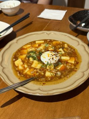 Fujin Tree Taiwanese Cuisine & Champagne (Songshan) by null