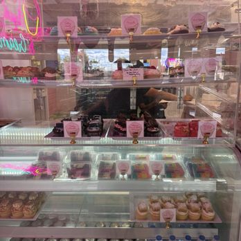 K & J's Elegant Pastries - Desserts Near Me - Birmingham, Alabama