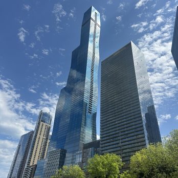 First Lady - Architecture - Boating Near Me - Chicago, Illinois