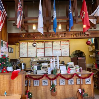 Aiea Pancake House - the interior of the restaurant - Breakfast & Brunch Near Me - Aiea, Hawaii