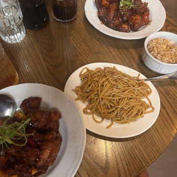 Fortune House - Orange Chicken & General Tso's Chicken - Chinese Near Me - Dallas, Texas