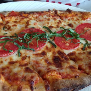 Vida - Marguerita pizza - New American Near Me - Miami Beach, Florida Vida - Marguerita pizza - New American Near Me - Miami Beach, Florida