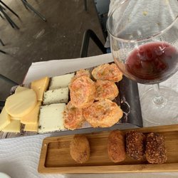 Ca'l Pintxo - Amazing food! Totally worth a visit