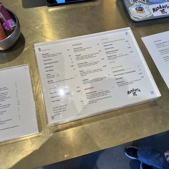 Mandarin 2 - Coffee & Tea Near Me - Pasadena, California