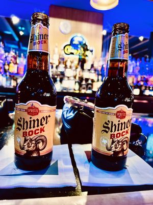 Golden Circle Sports Bar by null