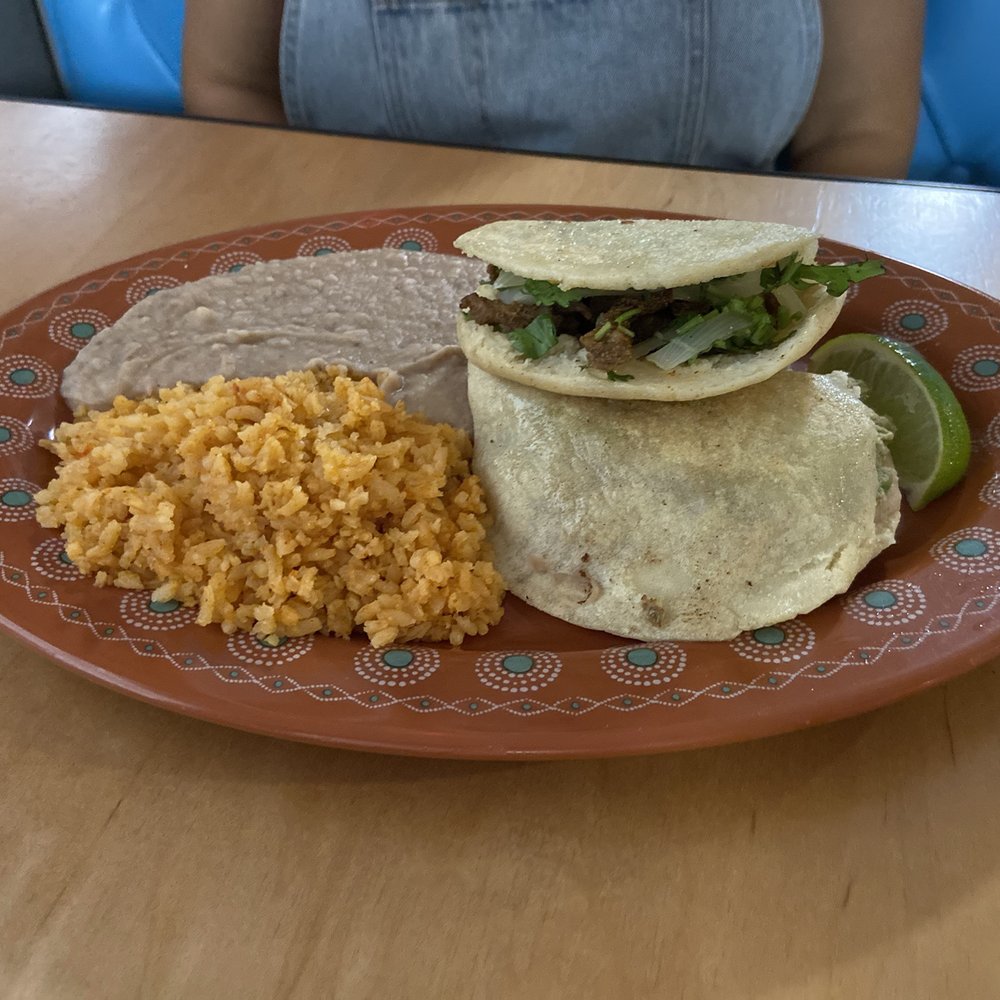Taqueria San Luis - The Gordita Plate and all of its yumminess! - Mexican Near Me - Palestine, Texas Taqueria San Luis - The Gordita Plate and all of its yumminess! - Mexican Near Me - Palestine, Texas