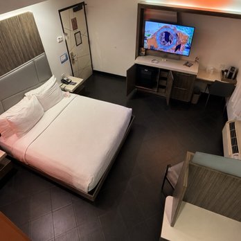 The Moment Hotel - Bedroom - Hotels Near Me - Los Angeles, California The Moment Hotel - Bedroom - Hotels Near Me - Los Angeles, California